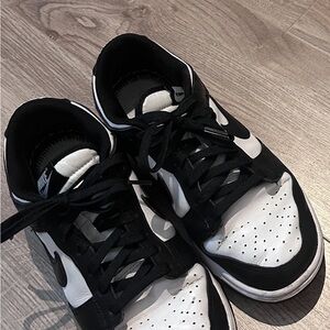 Nike Black and White Sneakers